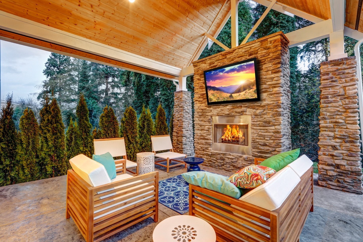 Year-Round Outdoor Entertainment Is Possible!